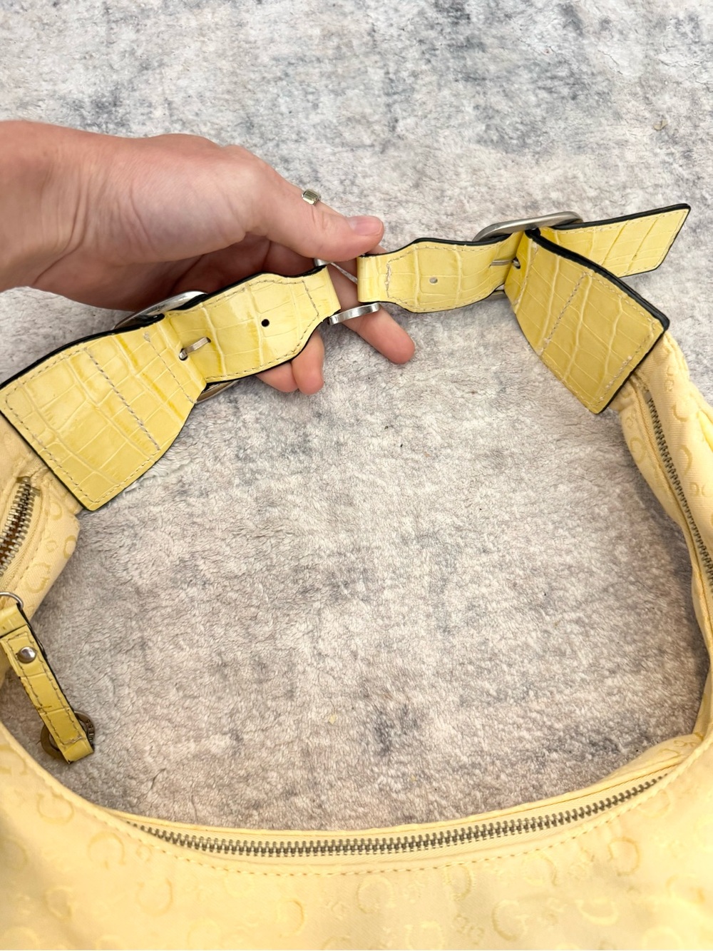 Deadstock Vintage Y2K GUESS Yellow Monogram Hobo Bag NWT - Picture 10 of 15